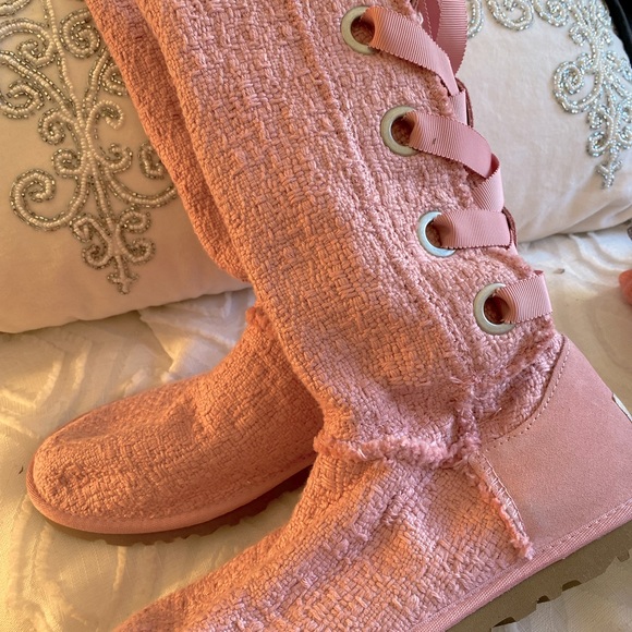 Pink Heirloom Lace Up Grosgrain Trim Boots pink 7 1/2 - Picture 8 of 9